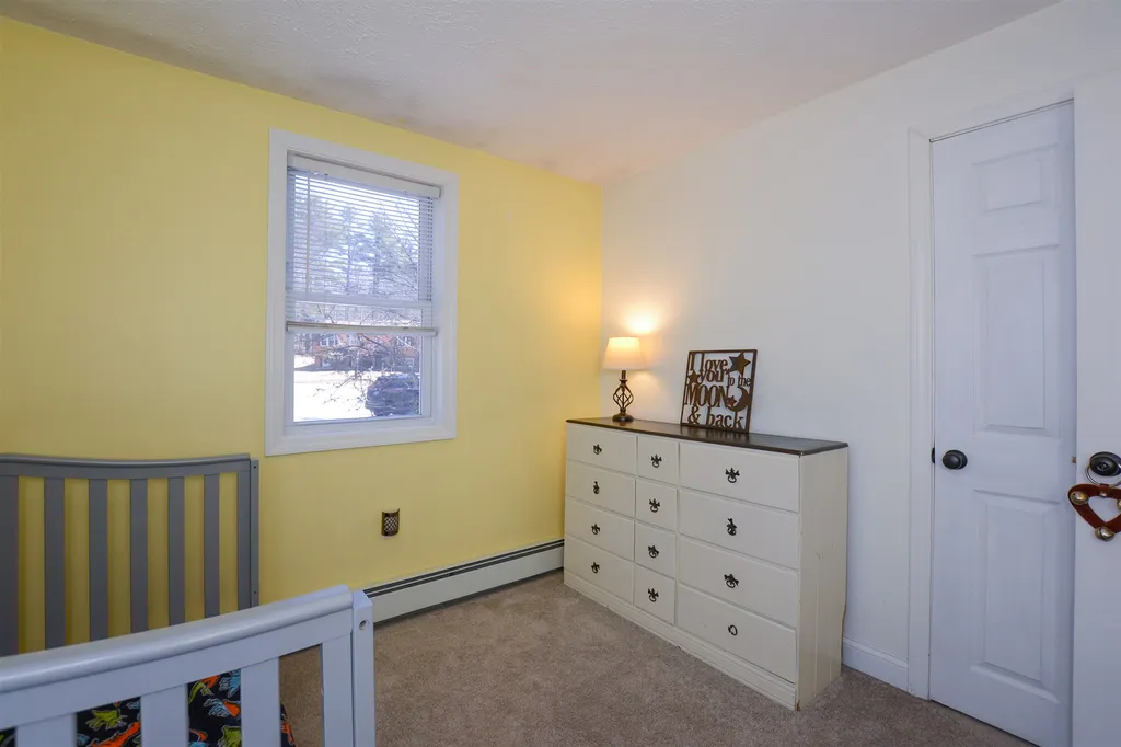 9 Mountain View Lane Rochester NH 03867