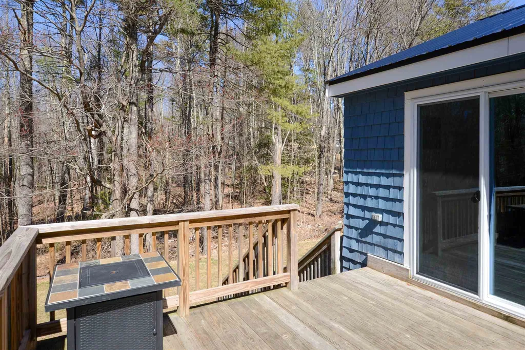 9 Mountain View Lane Rochester NH 03867
