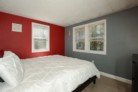 9 Mountain View Lane Rochester NH 03867