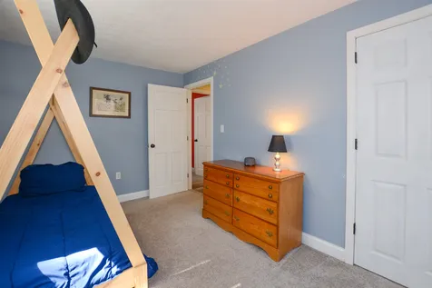 9 Mountain View Lane Rochester NH 03867
