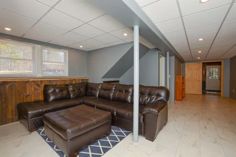 9 Mountain View Lane Rochester NH 03867