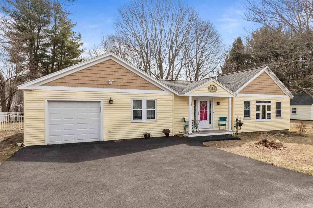 9 Norton Road Hampton NH 03842