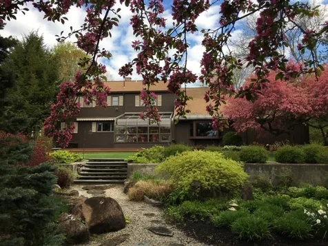122 Worcester Road Hollis NH 03049