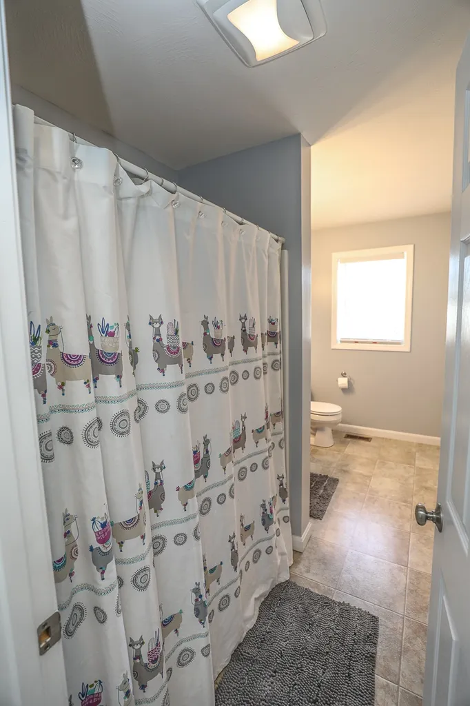 22 Amy Way Concord NH 03303