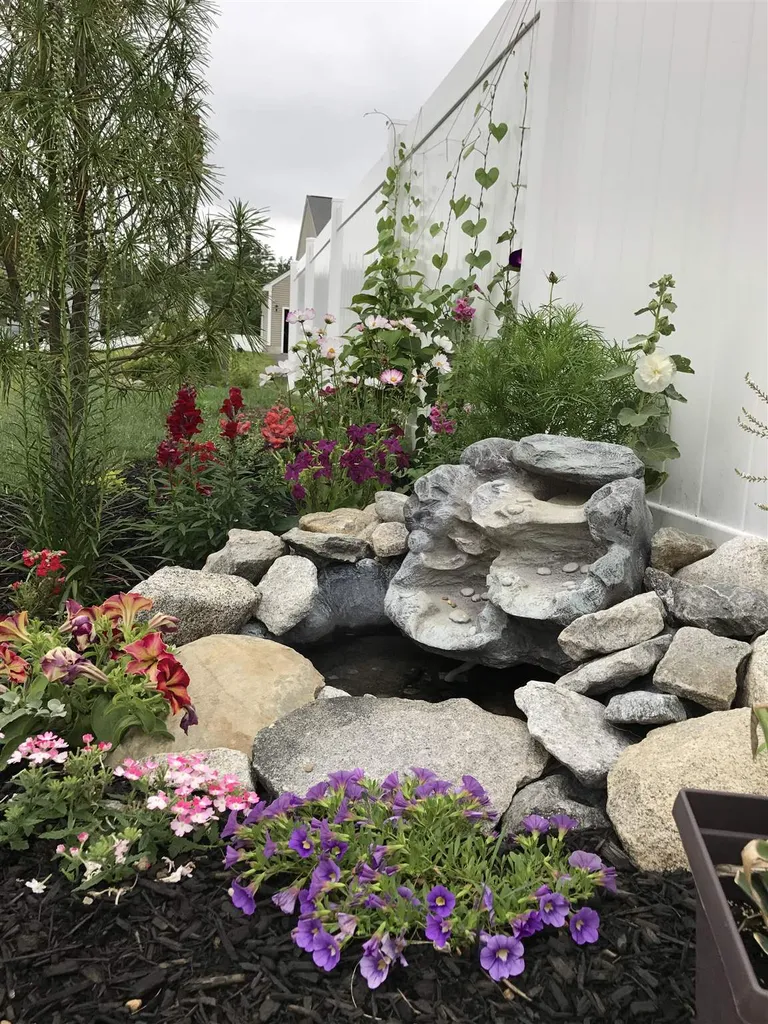22 Amy Way Concord NH 03303