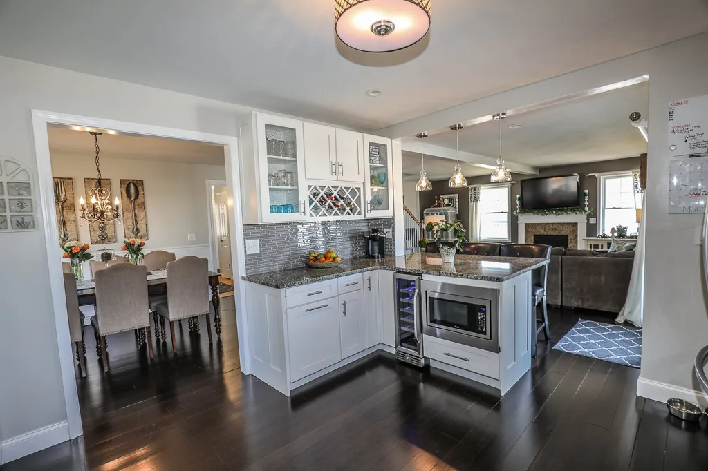 22 Amy Way Concord NH 03303