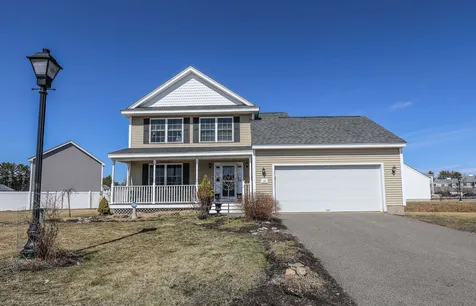 22 Amy Way Concord NH 03303