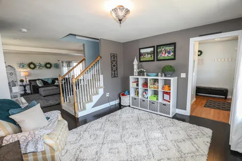22 Amy Way Concord NH 03303