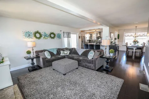 22 Amy Way Concord NH 03303