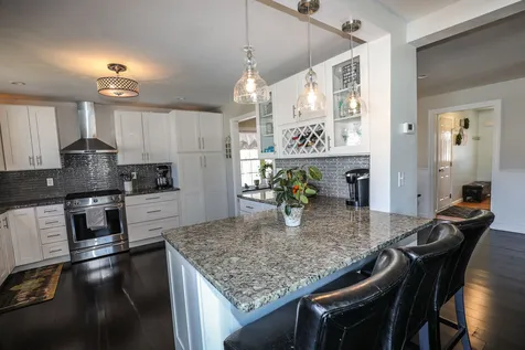 22 Amy Way Concord NH 03303