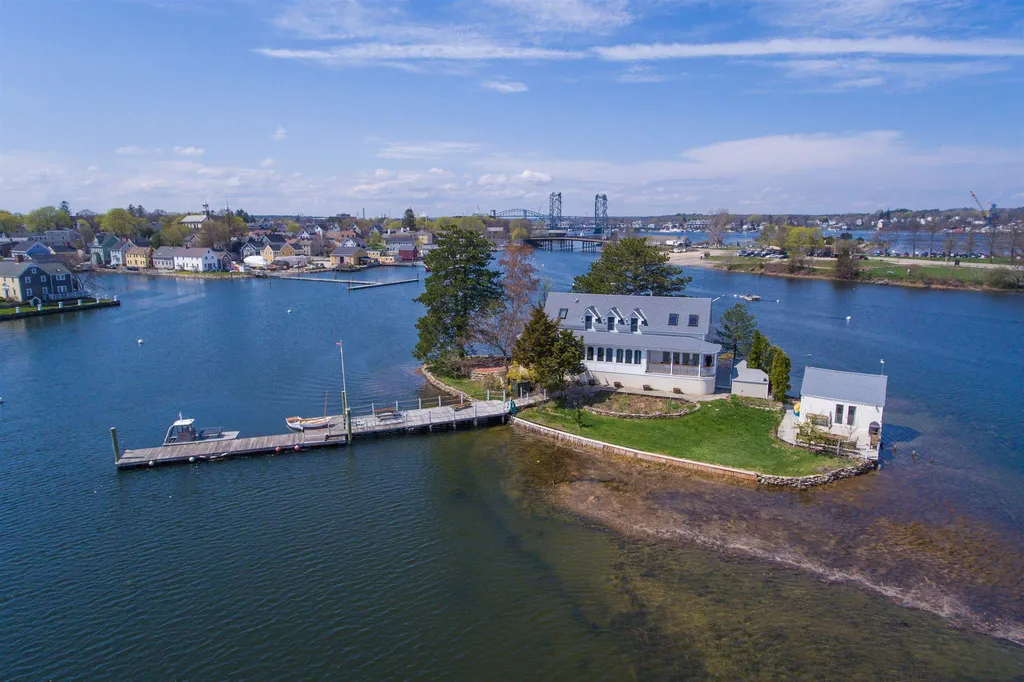 1 Round Island Portsmouth NH 03801