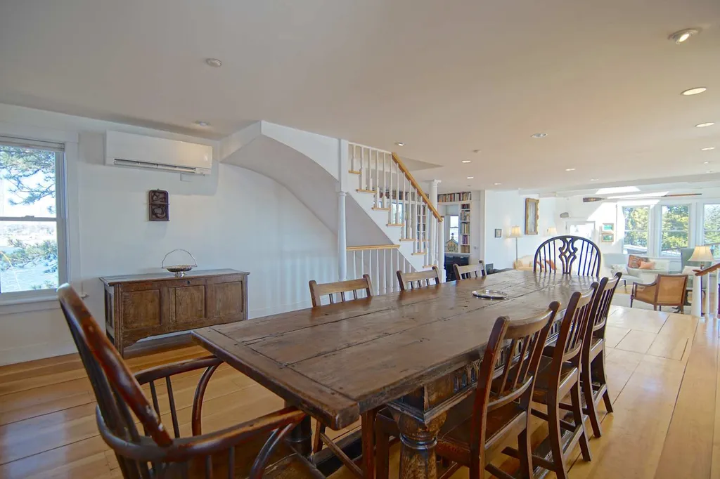 1 Round Island Portsmouth NH 03801