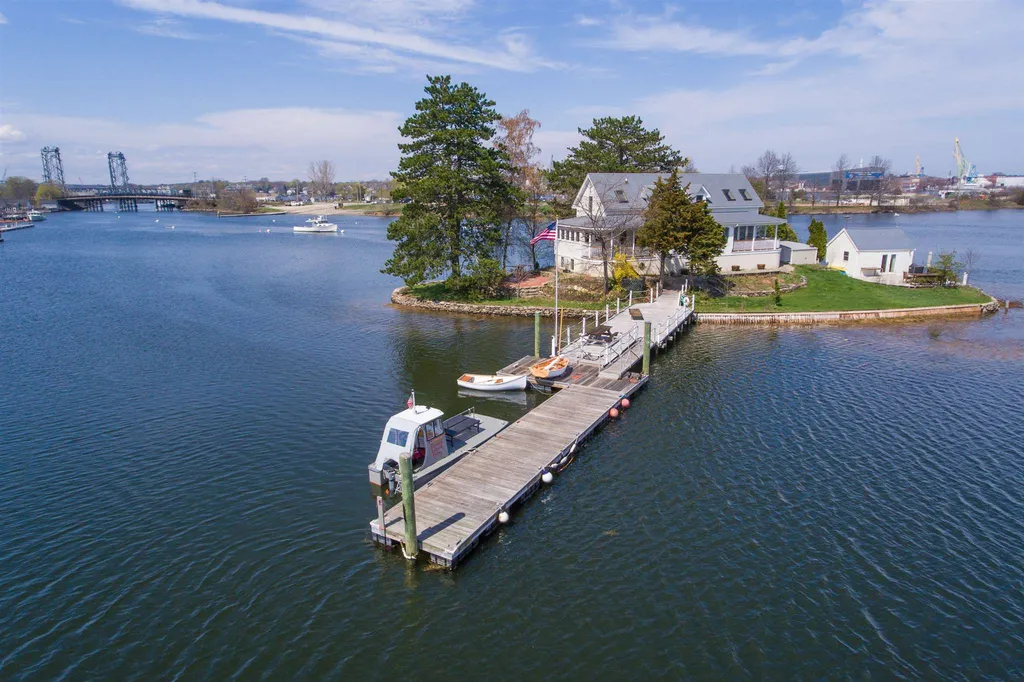 1 Round Island Portsmouth NH 03801