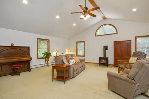 187 Middle Branch Road New Boston NH 03070