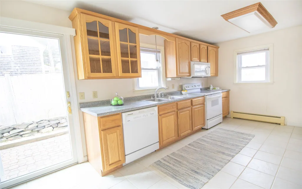 16 Oceanview Avenue Rye NH 03870