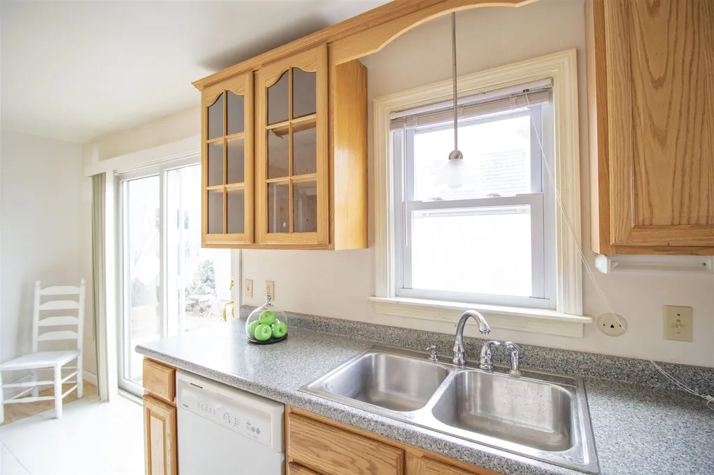 16 Oceanview Avenue Rye NH 03870