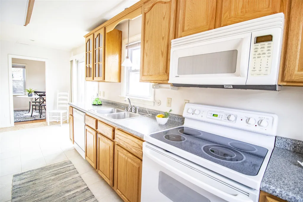 16 Oceanview Avenue Rye NH 03870
