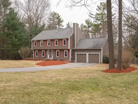 5 Muscovy Drive Litchfield NH 03052
