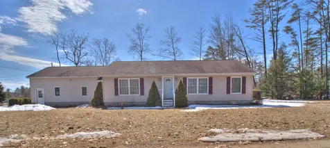 18 Boynton Road Meredith NH 03253