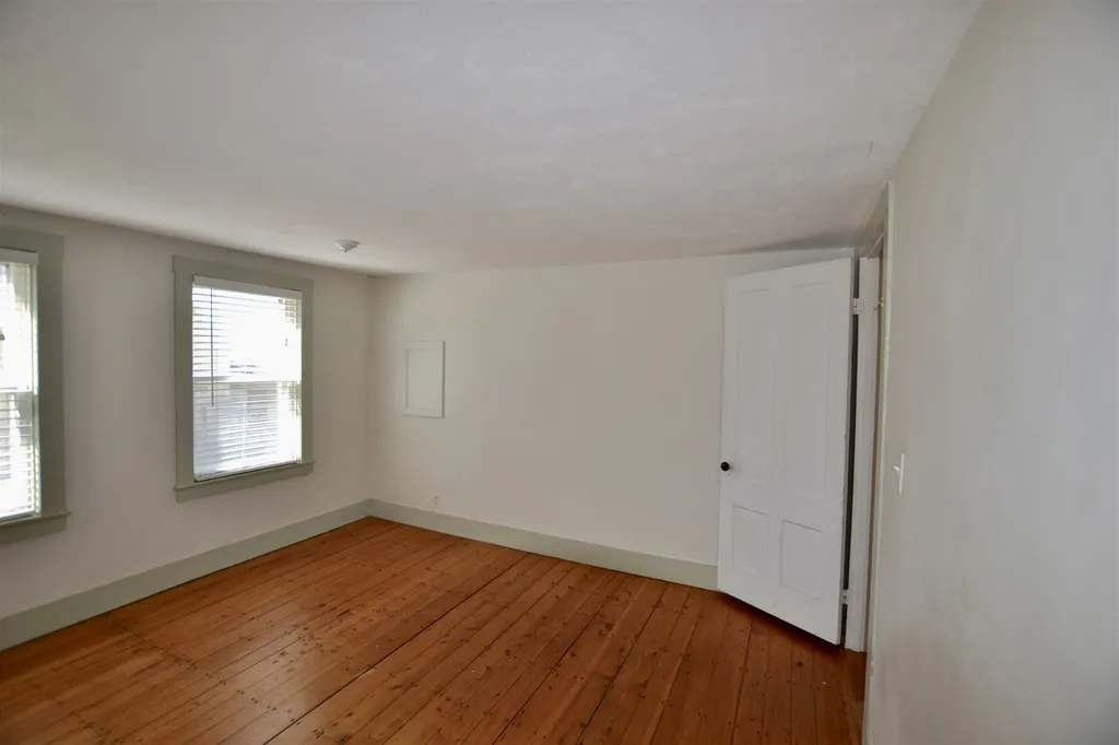 9 Wallace Street Antrim NH 03440