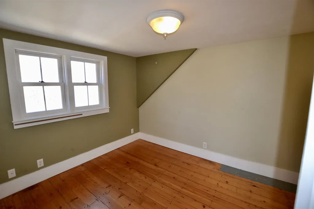 9 Wallace Street Antrim NH 03440