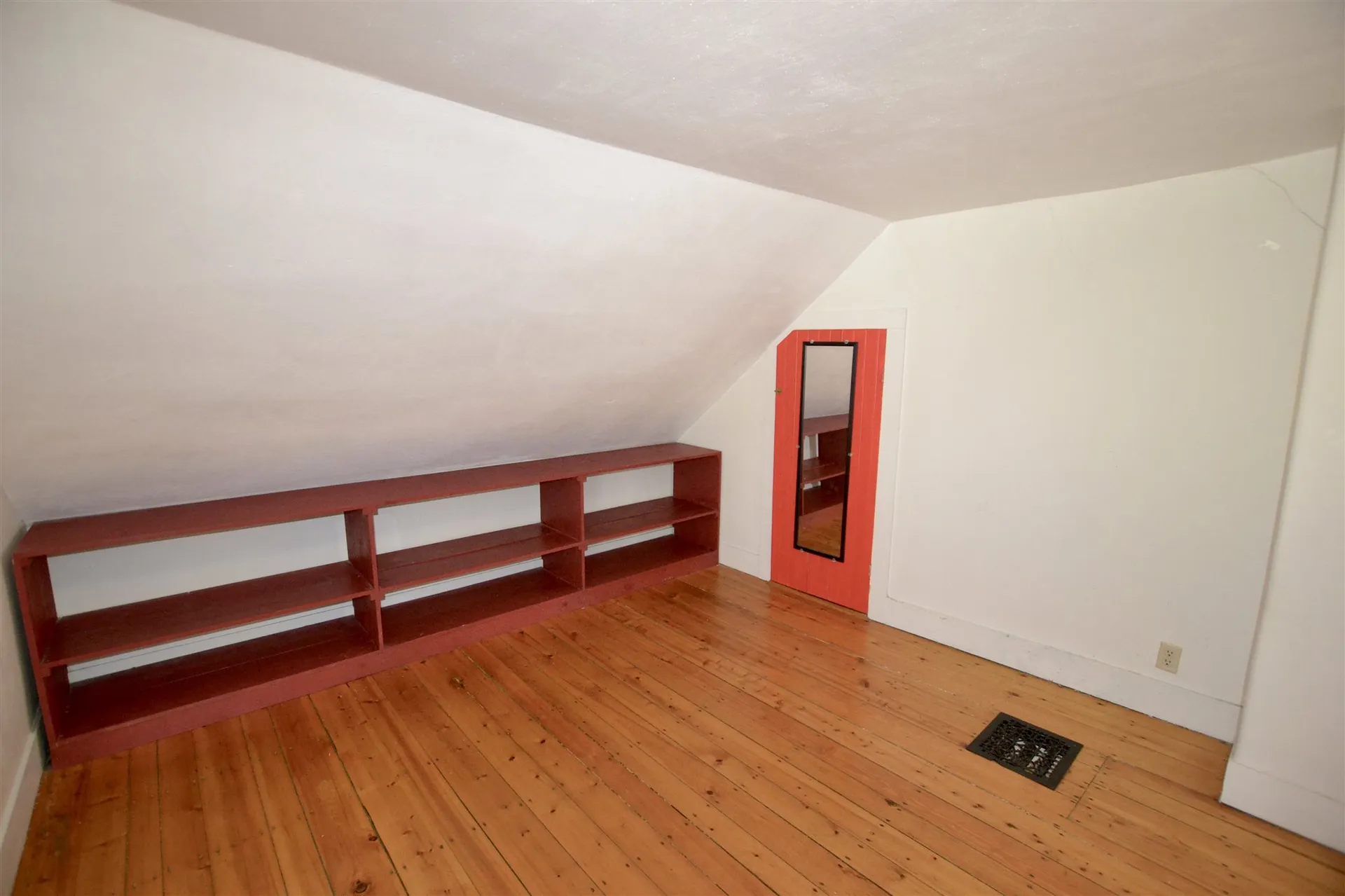 9 Wallace Street Antrim NH 03440