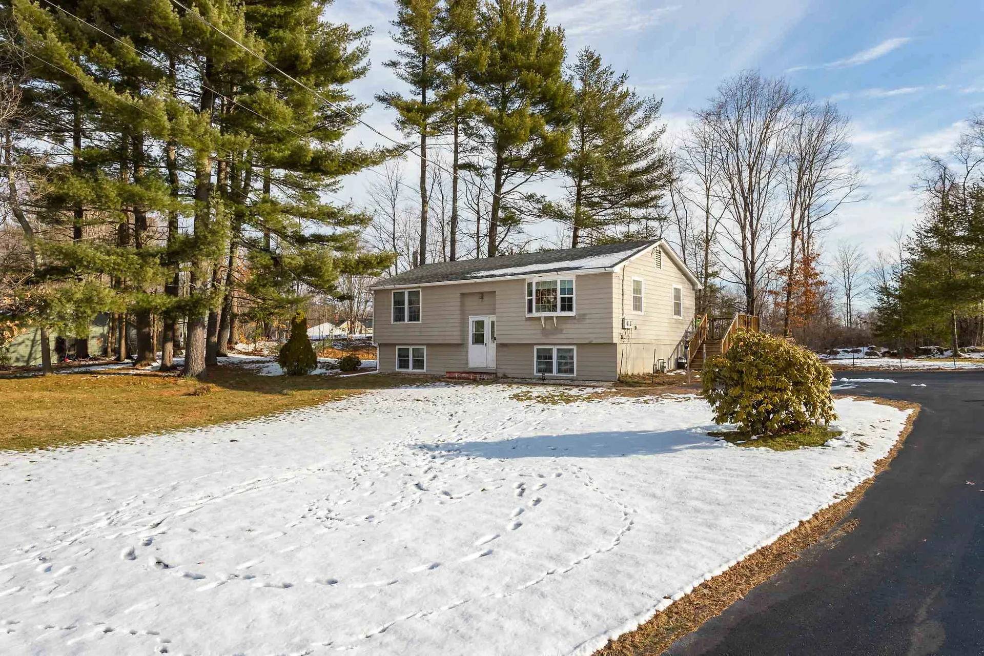 198 Maple Street Somersworth NH 03878