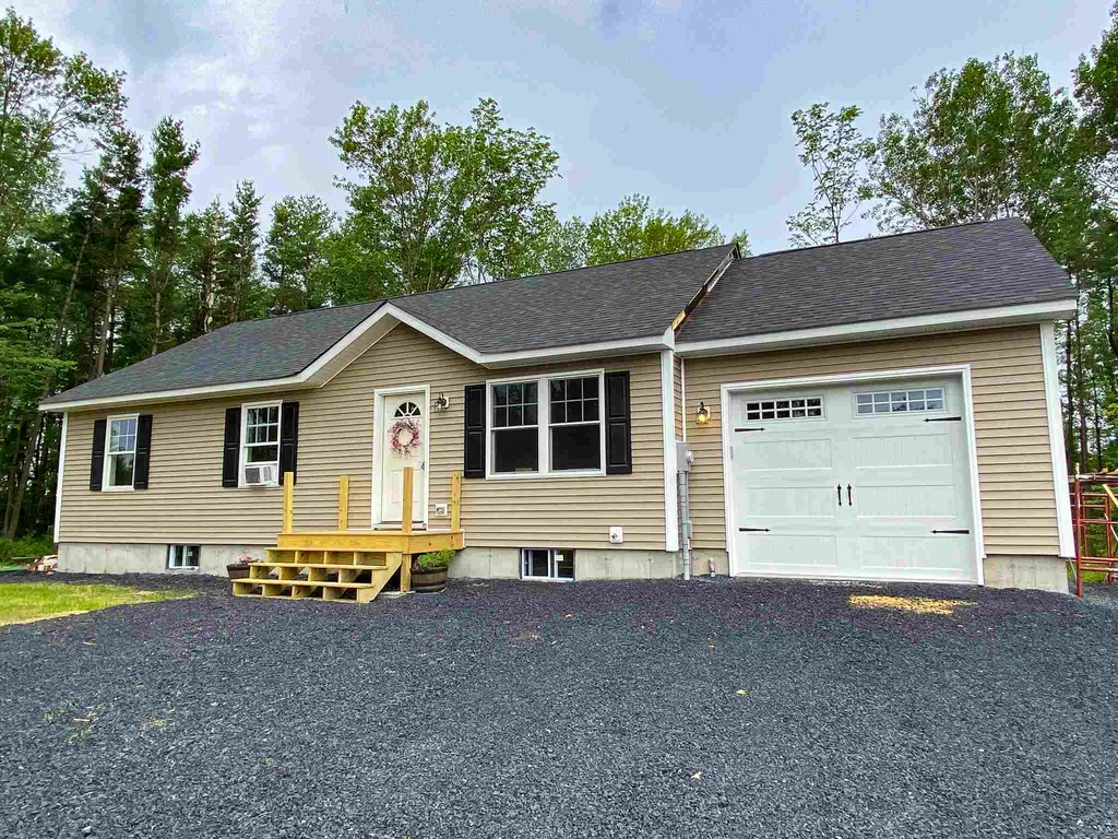 146 Pine Grove Circle North Hero VT 05474
