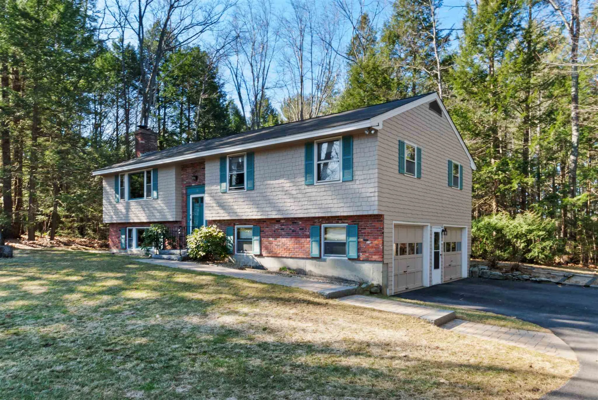 16 Lisa Beth Circle Dover NH 03820