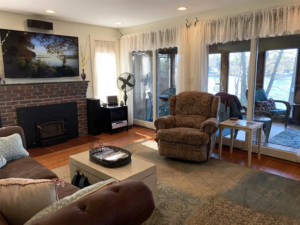 66 Wilders Grove Road Newton NH 03858