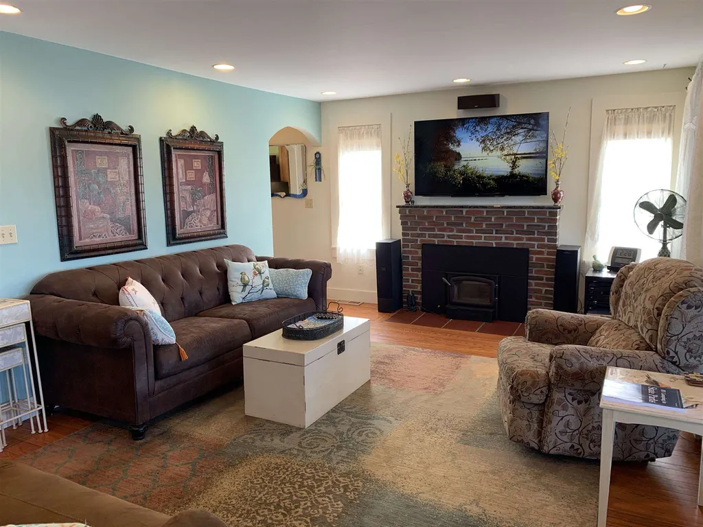 66 Wilders Grove Road Newton NH 03858