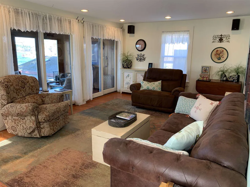 66 Wilders Grove Road Newton NH 03858