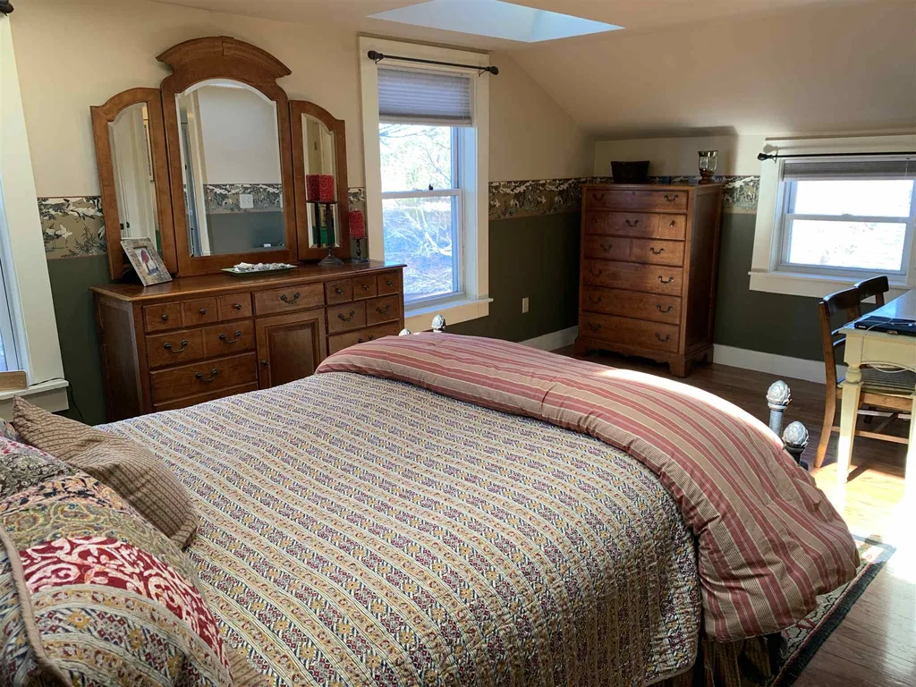 66 Wilders Grove Road Newton NH 03858