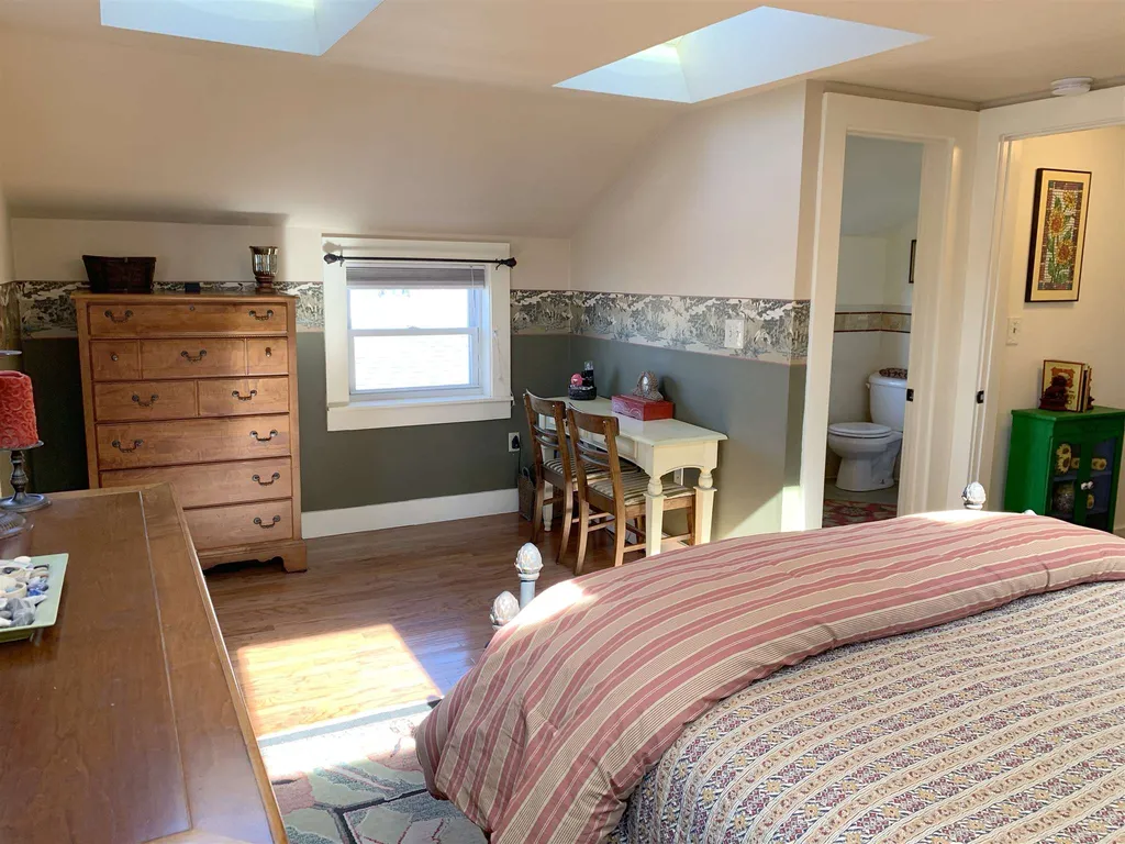 66 Wilders Grove Road Newton NH 03858
