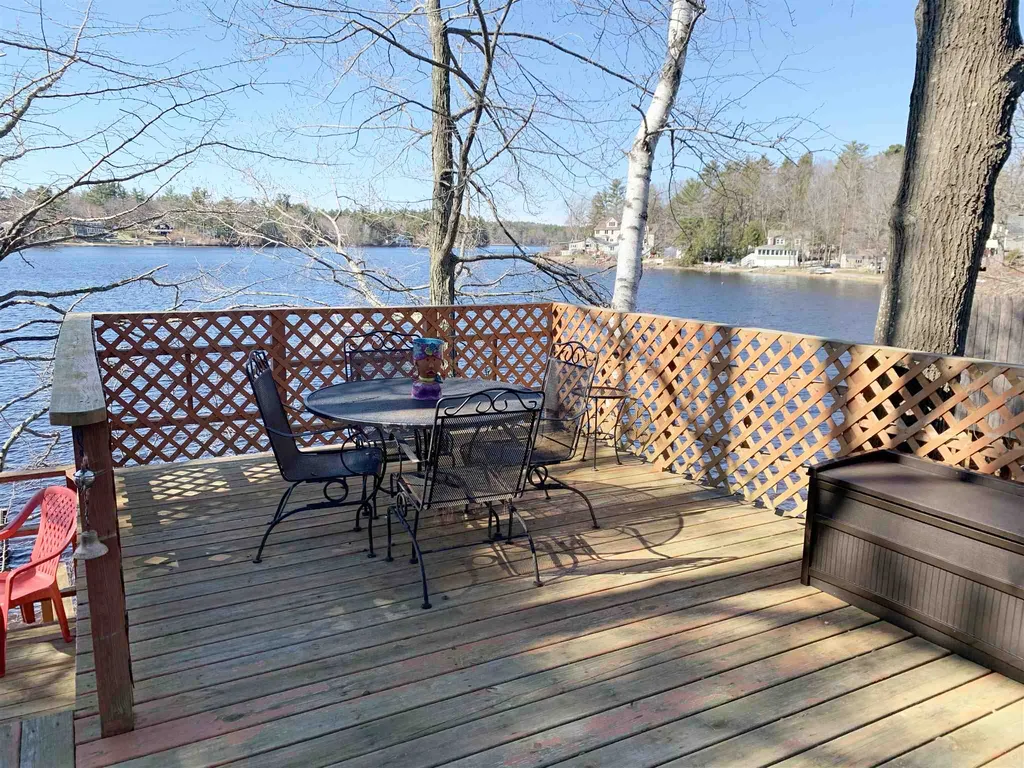 66 Wilders Grove Road Newton NH 03858