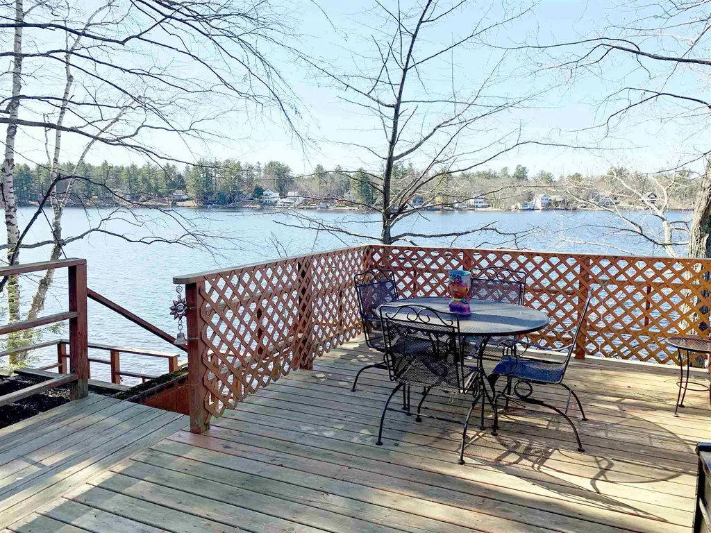 66 Wilders Grove Road Newton NH 03858