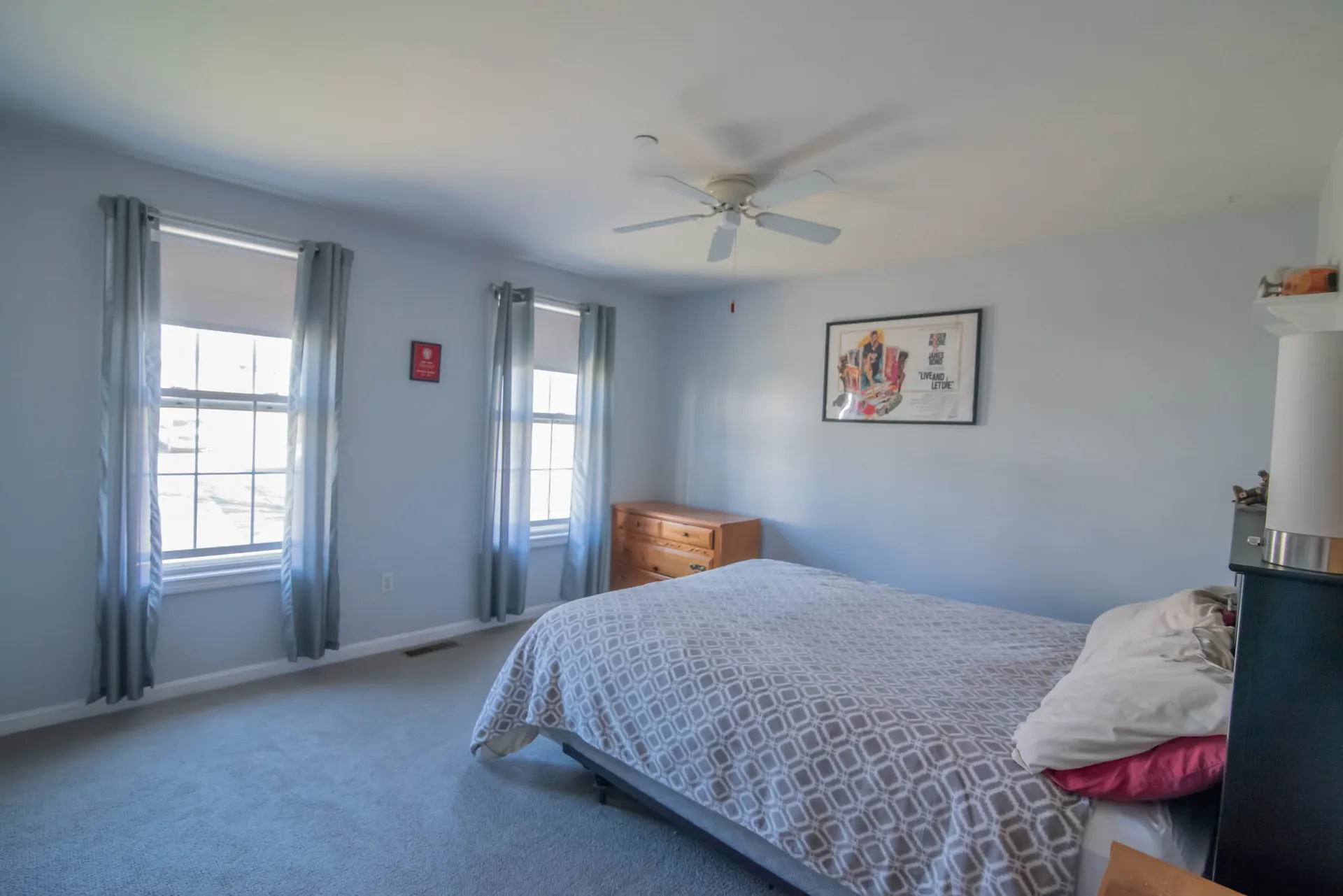 17 Meetinghouse Drive Londonderry NH 03053