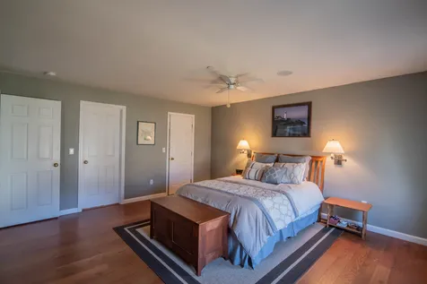 17 Meetinghouse Drive Londonderry NH 03053