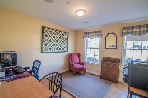 17 Meetinghouse Drive Londonderry NH 03053