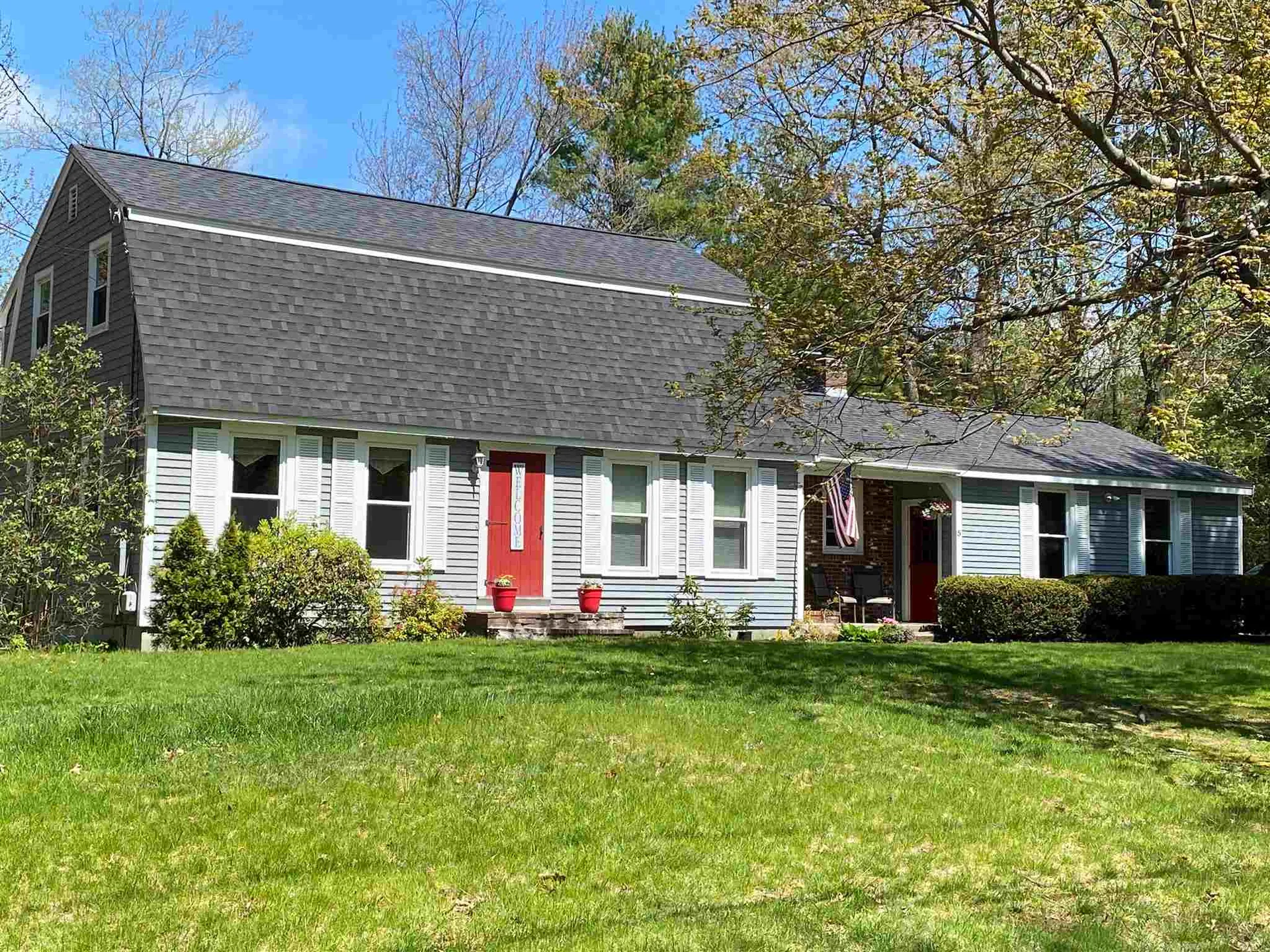 5 Arrowhead Road Derry NH 03038
