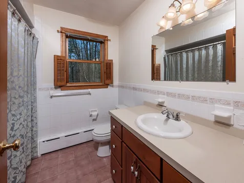 16 Donica Road York ME 03909