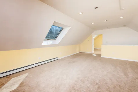 16 Donica Road York ME 03909