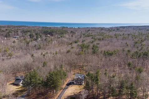 16 Donica Road York ME 03909