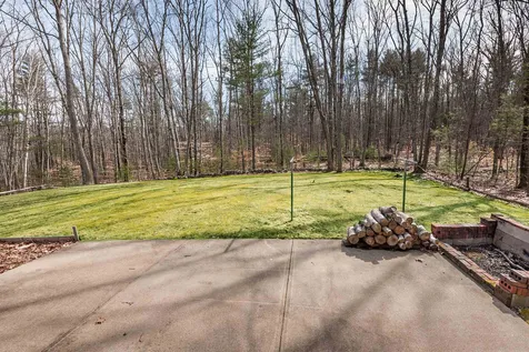 16 Donica Road York ME 03909