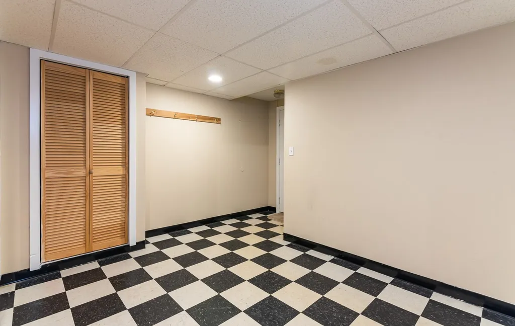 31 Hawk Drive Salem NH 03079