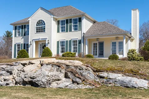 31 Hawk Drive Salem NH 03079
