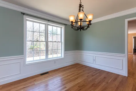 31 Hawk Drive Salem NH 03079
