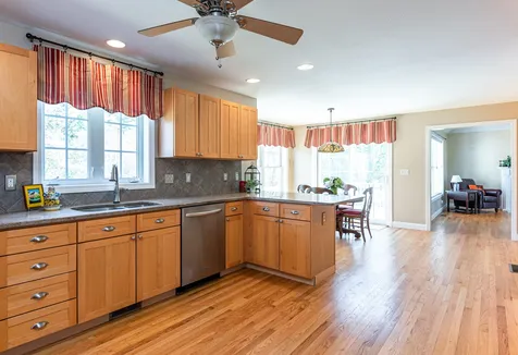 31 Hawk Drive Salem NH 03079