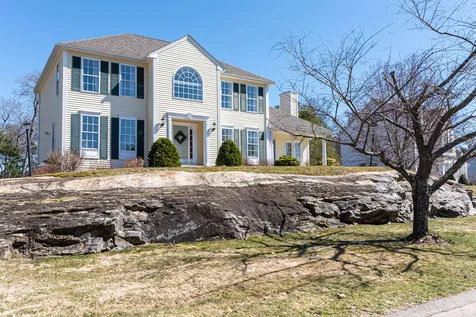 31 Hawk Drive Salem NH 03079