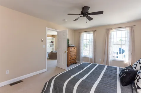 31 Hawk Drive Salem NH 03079